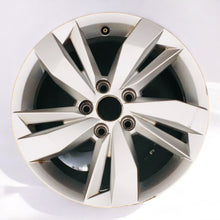 Load image into Gallery viewer, 1x Alufelge 15 Zoll 5.5&quot; 5x100 40ET Glanz Silber 2G0601025N VW Polo Rim Wheel