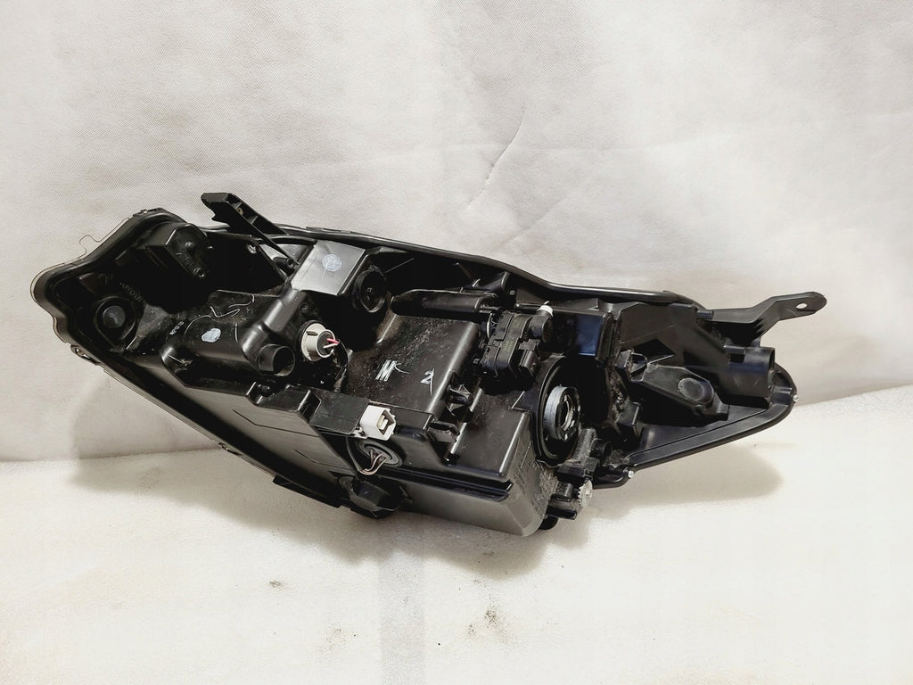 Frontscheinwerfer Toyota Yaris LED Rechts Scheinwerfer Headlight