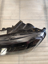 Laden Sie das Bild in den Galerie-Viewer, Frontscheinwerfer Skoda Superb III 3V1941015B Links Scheinwerfer Headlight