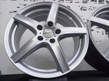 Laden Sie das Bild in den Galerie-Viewer, 4x Alufelge 17 Zoll 7.0" 5x112 45ET Silber Mg Rim Wheel FEL5351809763fr