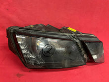 Load image into Gallery viewer, Frontscheinwerfer Skoda Octavia III 5E1941016C Rechts Scheinwerfer Headlight SCH6043325135kx