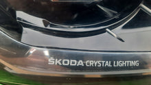 Laden Sie das Bild in den Galerie-Viewer, Frontscheinwerfer Skoda Superb III 3V1941016D Rechts Scheinwerfer Headlight
