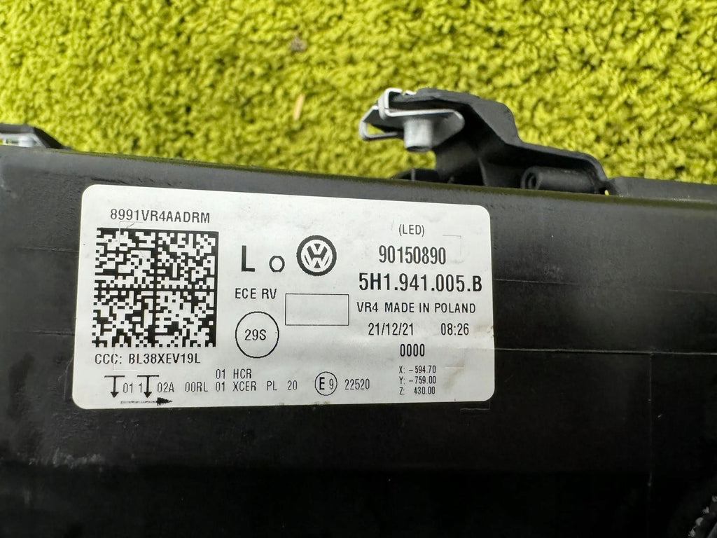 Frontscheinwerfer VW Golf VIII 5H1941005B LED Ein Stück (Rechts oder Links) SCH9858155487xn