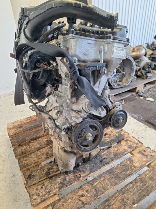 Motor Toyota Yaris 1NR-FE 1.3 VVTI 99PS 87TKm Benzin Engine Unkomplett MOT8006662380fh