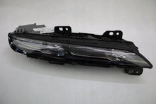 Laden Sie das Bild in den Galerie-Viewer, Frontscheinwerfer BMW 7 9879936 LED Rechts Scheinwerfer Headlight