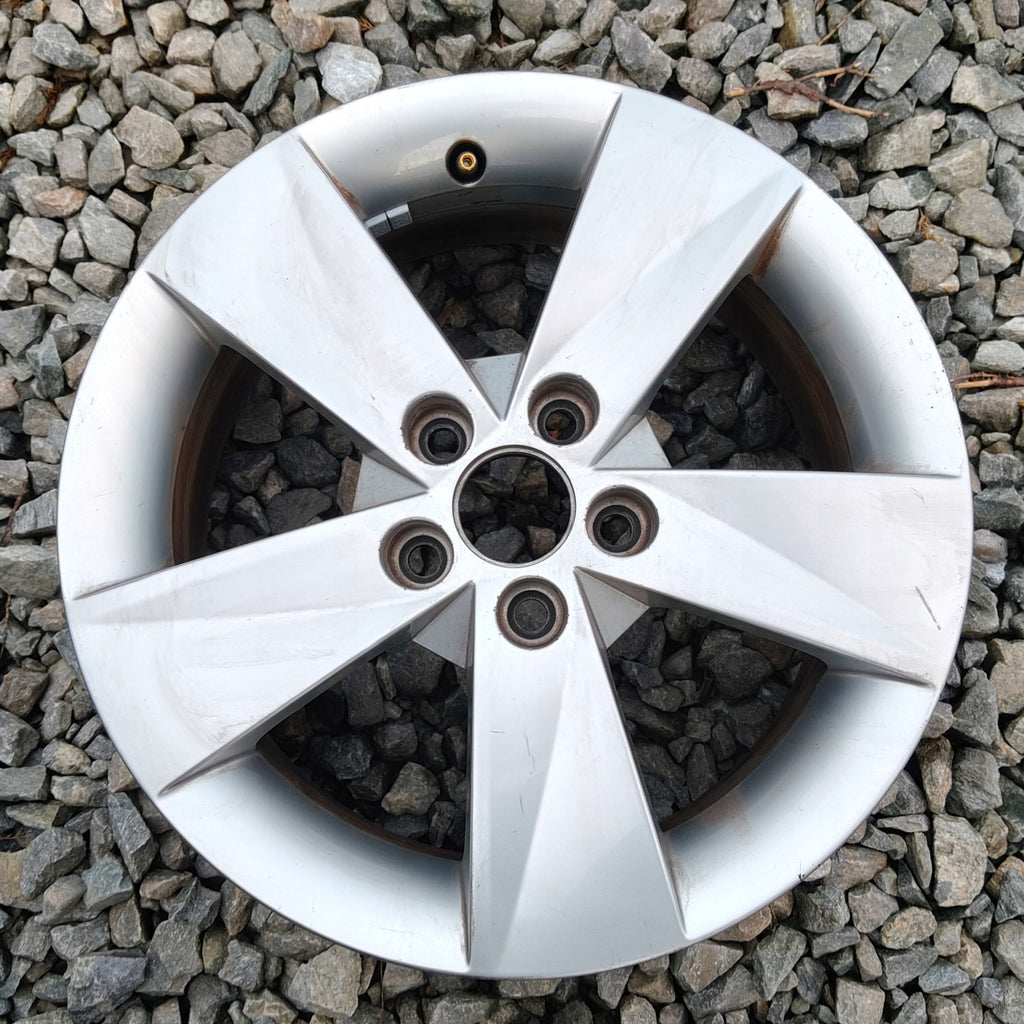 1x Alufelge 15 Zoll 6.0" 5x100 43ET Glanz Silber 5J0601025AB Skoda I Rim Wheel FEL8291414152jd