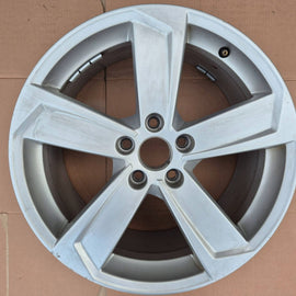 1x Alufelge 18 Zoll 8.0