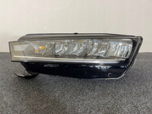 Laden Sie das Bild in den Galerie-Viewer, Frontscheinwerfer Skoda Octavia IV 5E4941015 LED Links Scheinwerfer Headlight SCH7209149641lh