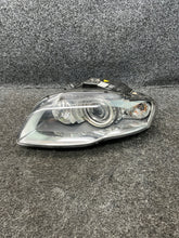Laden Sie das Bild in den Galerie-Viewer, Frontscheinwerfer Audi A4 B7 8E0941003BM Xenon Links Scheinwerfer Headlight SCH5968870016ga