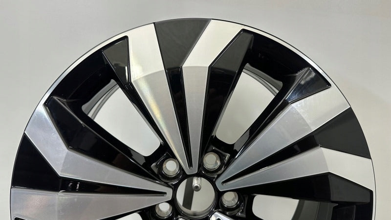1x Alufelge 17 Zoll 6.5" 5x100 39ET Glanz Schwarz 2GM601025AJ VW T-Cross FEL6139594333ue