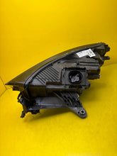 Laden Sie das Bild in den Galerie-Viewer, Frontscheinwerfer Skoda Enyaq IV 5LB941016B Rechts Scheinwerfer Headlight SCH9262095956wb