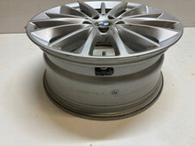 Laden Sie das Bild in den Galerie-Viewer, 1x Alufelge 17 Zoll 5x112 6856084 BMW F40 Rim Wheel FEL7378830367ps