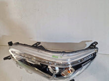 Laden Sie das Bild in den Galerie-Viewer, Frontscheinwerfer Toyota Hilux VIII Links Scheinwerfer Headlight SCH4343764853bh
