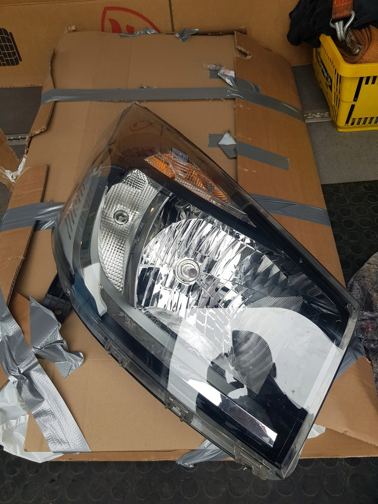 Frontscheinwerfer Renault Trafic III 260105469R LED Rechts Headlight