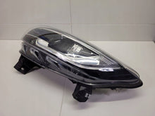 Load image into Gallery viewer, Frontscheinwerfer Renault Kadjar 260602051R Links Scheinwerfer Headlight