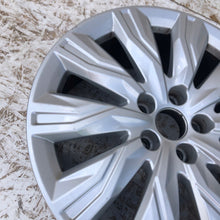 Load image into Gallery viewer, 1x Alufelge 18 Zoll 7.5&quot; 5x112 39ET Glanz Silber 8W0071498 Audi A4 B9 Rim Wheel