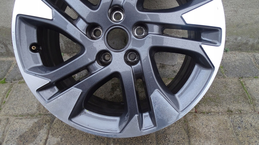 1x Alufelge 17 Zoll 7.0" 5x108 46ET Glanz Silber 672044871 Mg Grandland X