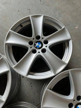 Load image into Gallery viewer, 4x Alufelge 18 Zoll 8.5" 5x120 48ET Glanz Schwarz 6770200 BMW T6 T5 Rim Wheel FEL1839891976mf