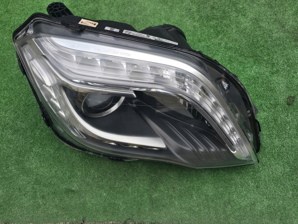 Frontscheinwerfer Mercedes-Benz W204 A2048201639 Xenon Rechts Headlight SCH5628308447bq