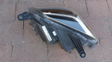 Laden Sie das Bild in den Galerie-Viewer, Frontscheinwerfer Mercedes-Benz Slk Amg A1728203261 Xenon Rechts Headlight SCH2479892948zg