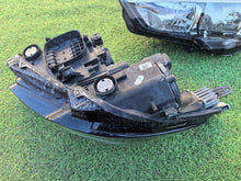 Laden Sie das Bild in den Galerie-Viewer, Frontscheinwerfer Opel Crossland X 13467968 13467967 Full LED Rechts oder Links SCH8165722277cy