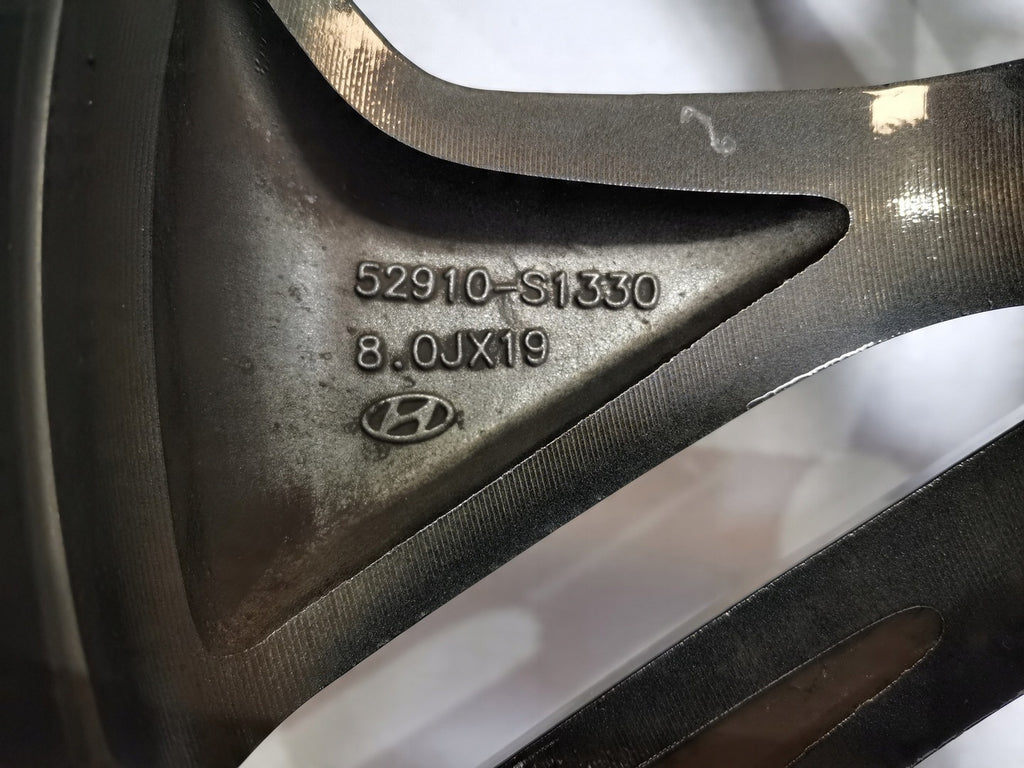 1x Alufelge 19 Zoll 8.0" 5x114.3 51ET 52910-S1330 Hyundai Santa Fe Rim Wheel
