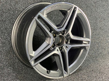 Laden Sie das Bild in den Galerie-Viewer, 1x Alufelge 18 Zoll 8.0" 5x112 43ET Glanz Schwarz A2134016300 Mercedes-Benz W213 FEL8088506314pz