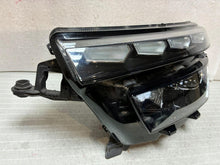 Laden Sie das Bild in den Galerie-Viewer, Frontscheinwerfer Skoda Kamiq Links Scheinwerfer Headlight SCH8752051596wn