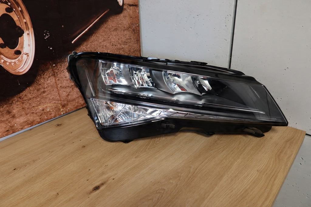 Frontscheinwerfer Skoda Superb III 3V1941016 LED Rechts Scheinwerfer Headlight
