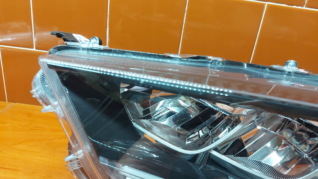 Frontscheinwerfer Toyota Yaris LED Ein Stück (Rechts oder Links) Headlight