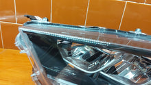 Load image into Gallery viewer, Frontscheinwerfer Toyota Yaris LED Links Scheinwerfer Headlight SCH1489462564fl