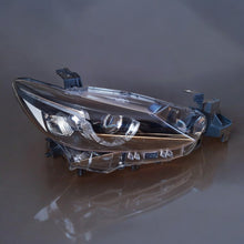 Laden Sie das Bild in den Galerie-Viewer, Frontscheinwerfer Mazda 6 Gj Rechts Scheinwerfer Headlight