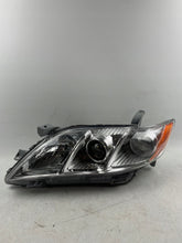 Laden Sie das Bild in den Galerie-Viewer, Frontscheinwerfer Toyota Camry TY874-A001L Links Scheinwerfer Headlight SCH3752675235ee