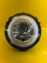 Laden Sie das Bild in den Galerie-Viewer, Frontscheinwerfer Mercedes-Benz W463 Xenon Vorderseite Scheinwerfer Headlight SCH4359042202ch