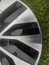 Laden Sie das Bild in den Galerie-Viewer, 1x Alufelge 15 Zoll 5.5" 5x100 38ET 6C0601025C VW Polo Rim Wheel FEL5932666019qj