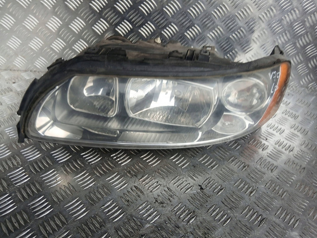 Frontscheinwerfer Volvo V70 II 30698835 89900331 Links Scheinwerfer Headlight