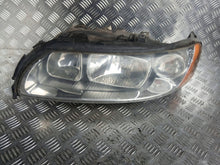 Load image into Gallery viewer, Frontscheinwerfer Volvo V70 II 30698835 89900331 Links Scheinwerfer Headlight