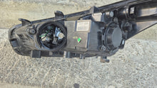 Load image into Gallery viewer, Frontscheinwerfer Kia Ceed 92102-A2220 LED Rechts Scheinwerfer Headlight