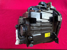 Laden Sie das Bild in den Galerie-Viewer, Frontscheinwerfer Hyundai Tucson N792112020 Rechts Scheinwerfer Headlight