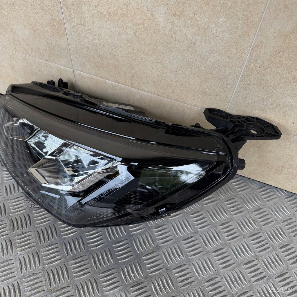 Frontscheinwerfer Peugeot 2008 II 9855524680 9855524880 LED Ein Satz Headlight