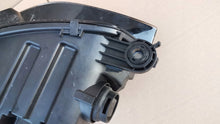 Load image into Gallery viewer, Frontscheinwerfer Audi A4 B9 8W0941012 LED Rechts Scheinwerfer Headlight