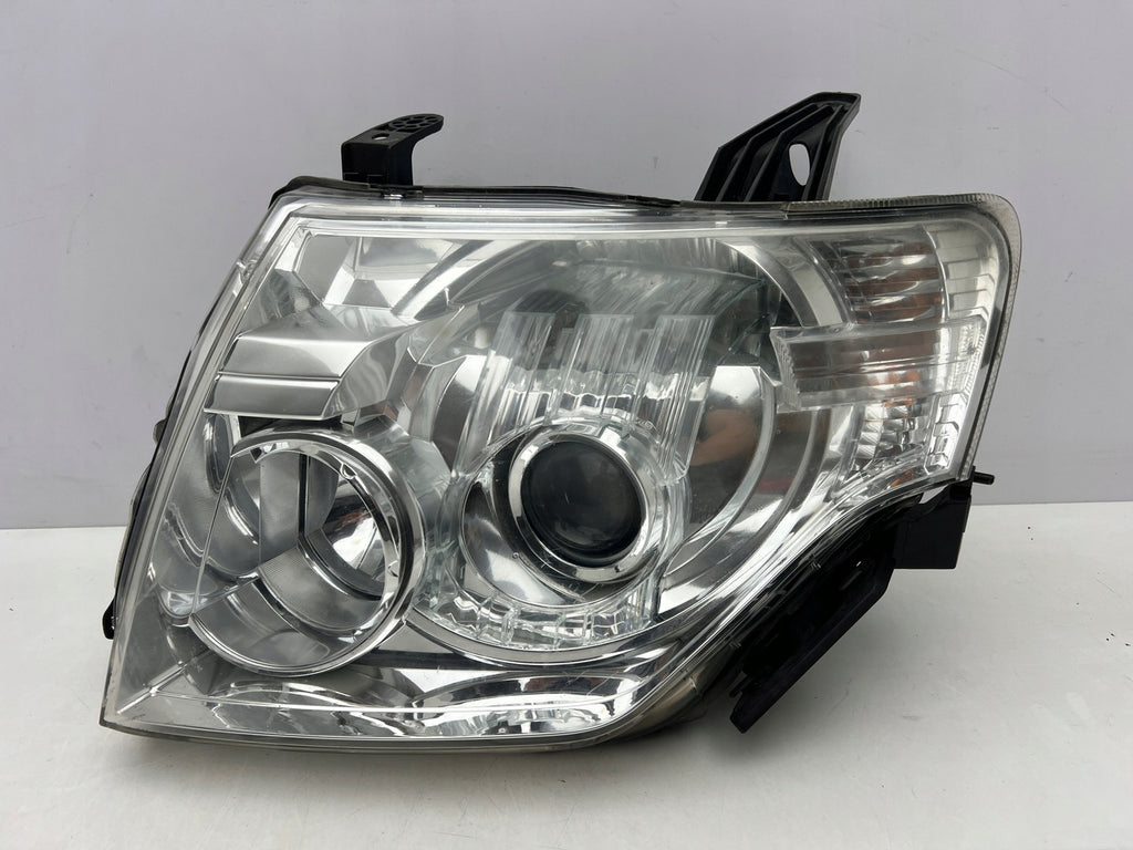 Frontscheinwerfer Mitsubishi Pajero IV 100-67018 Xenon Rechts oder Links