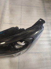 Laden Sie das Bild in den Galerie-Viewer, Frontscheinwerfer Ford Focus MX7B-13E015-ED Links Scheinwerfer Headlight