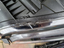 Laden Sie das Bild in den Galerie-Viewer, Frontscheinwerfer Jeep I 130032269 LED Ein Satz Scheinwerfer Headlight SCH7515425812do