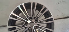 Load image into Gallery viewer, 1x Alufelge 18 Zoll 8.0" 5x112 30ET Glanz 6863420 BMW G31 G30 Rim Wheel FEL6991479773sl