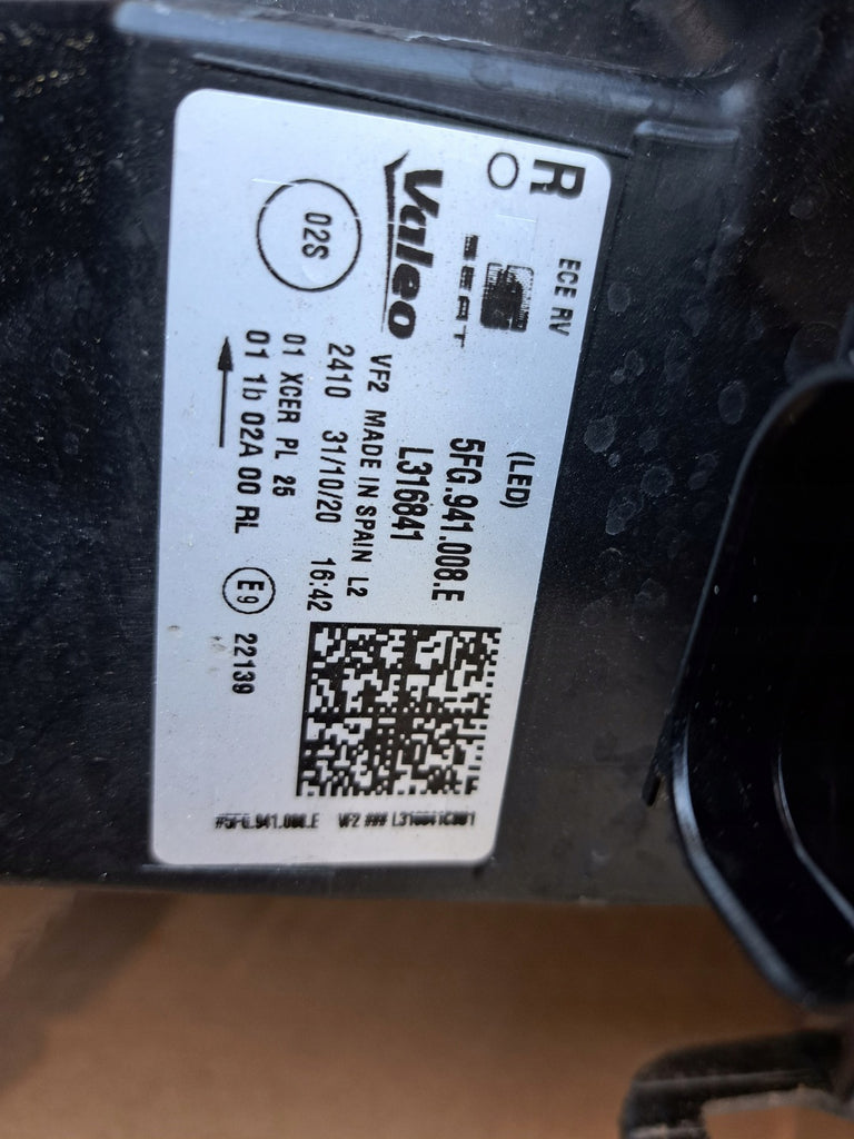 Frontscheinwerfer Cupra Formentor 5FG941008E Rechts Scheinwerfer Headlight