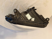 Laden Sie das Bild in den Galerie-Viewer, Frontscheinwerfer Mercedes-Benz A2059062206 Rechts Scheinwerfer Headlight SCH6493119348so