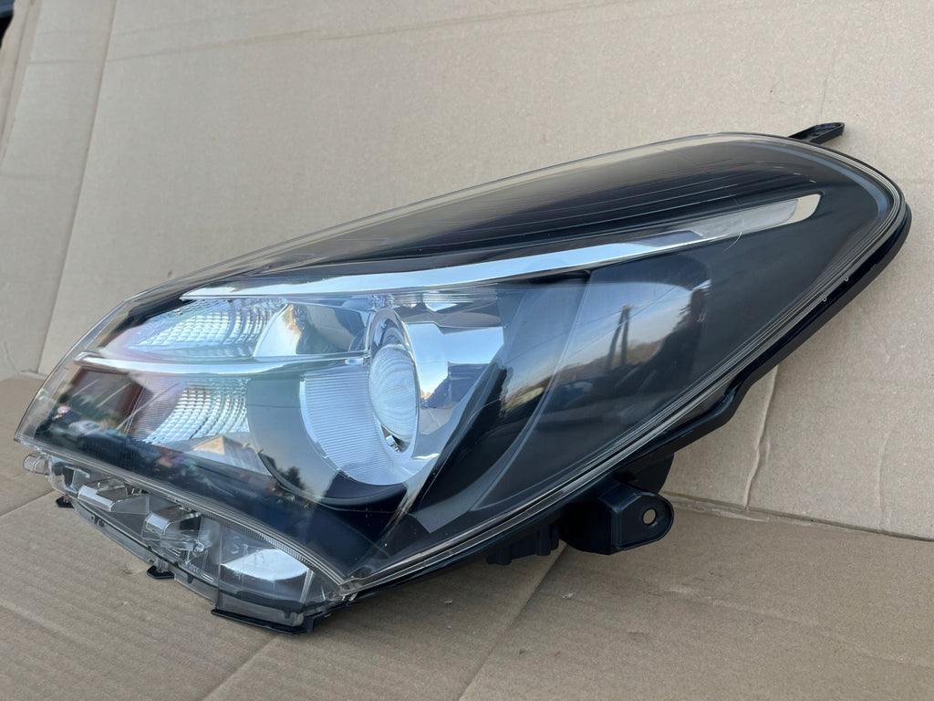 Frontscheinwerfer Toyota Yaris Links Scheinwerfer Headlight SCH9859411860lq