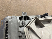 Laden Sie das Bild in den Galerie-Viewer, Frontscheinwerfer Mercedes-Benz W124 1248208659 Rechts Scheinwerfer Headlight SCH8723732878rn