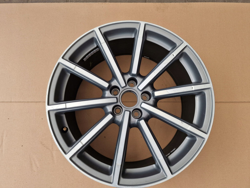 1x Alufelge 19 Zoll 8.5" 5x112 36ET Glanz Graphit 8U0601025M Audi Q3 Mg